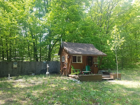 Off-the-grid Muskoka getaway for 2