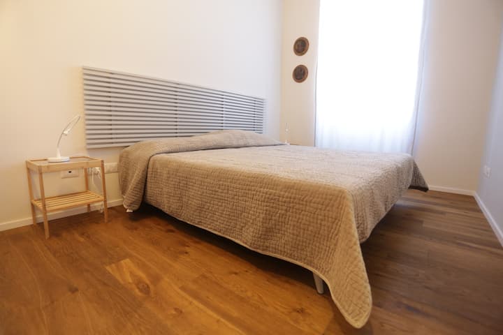 ห้องนอน 2 (Bedroom 2)