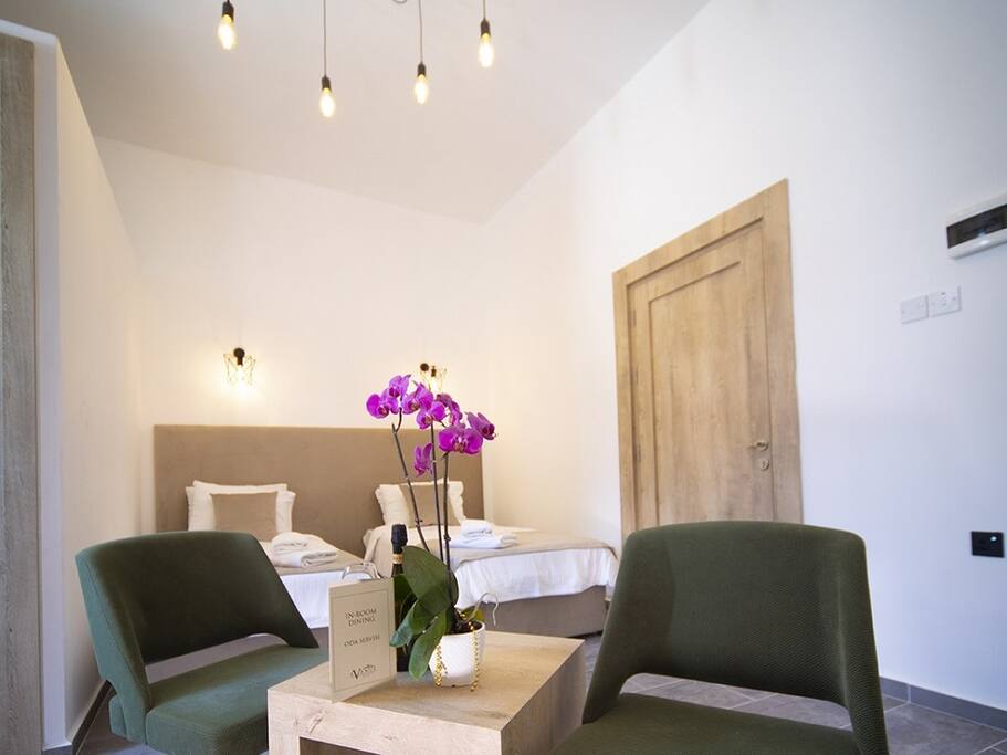 Guest room
