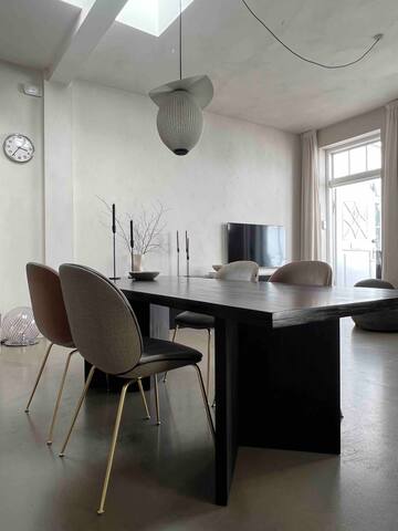 Town house in central Copenhagen with Court yard. gallery image 2