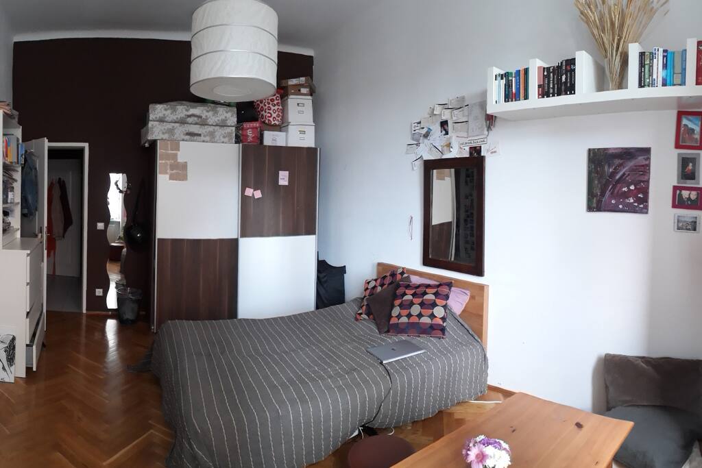 now you see the wardrobe tadaa. sunny room, isnt it?