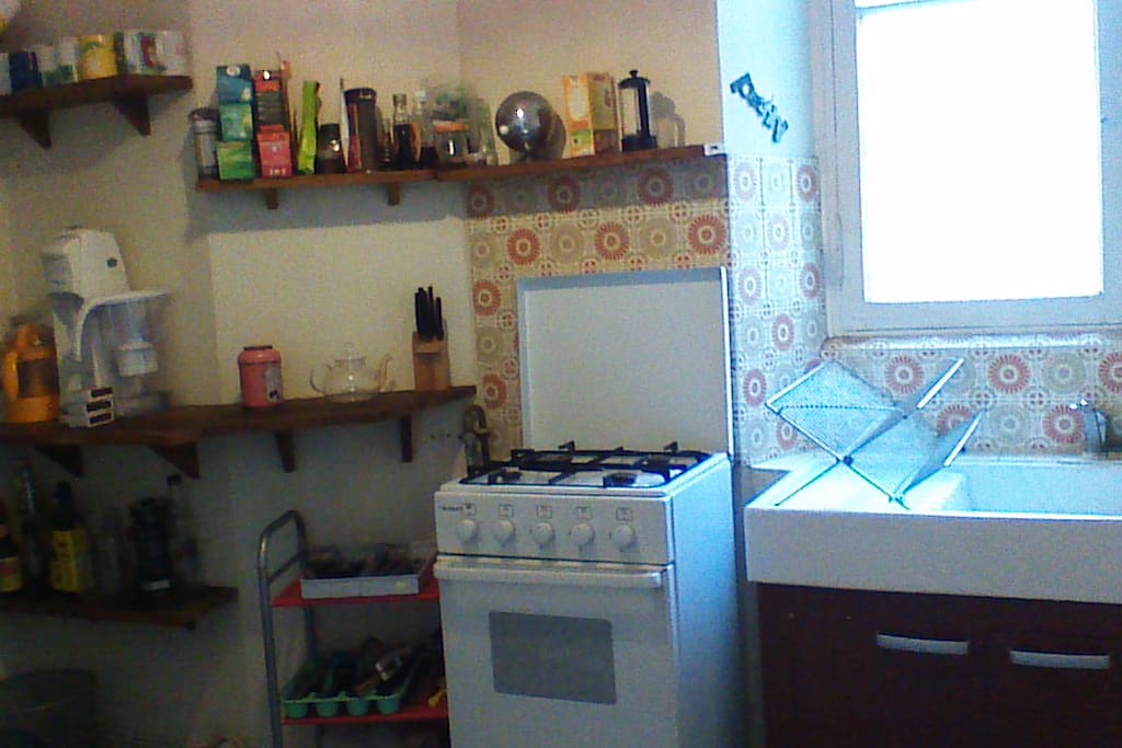 Grand frigo avec congélateur