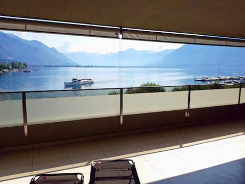 AmazingLakeView 4* Apt. 406 - Air Conditioned