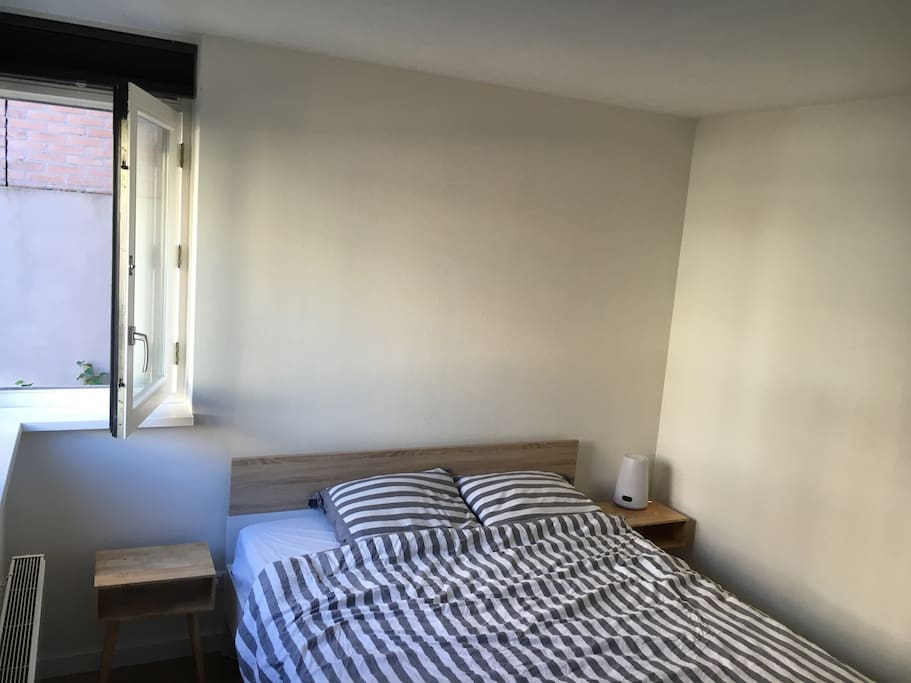 Slaapkamer met 1.60 bed