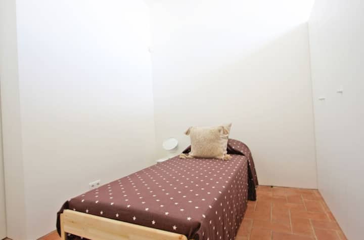 АПАРТМАН 2 - 2 ЕДИНЕЧНИ КРЕВЕТА