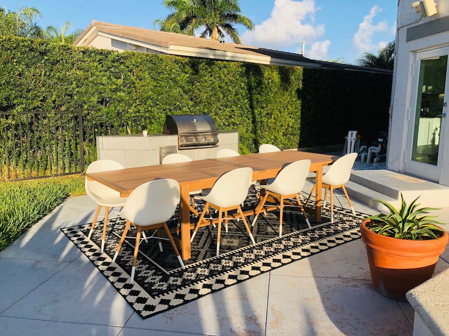 New Outdoor Dining Area