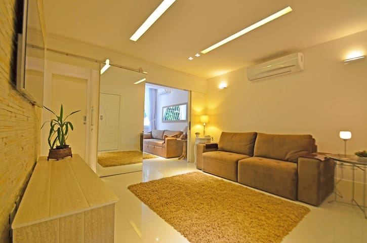 Apartamento Deluxe Copacabana Atlântica beira mar