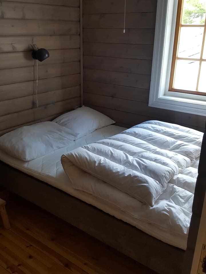 Soverom 3 (dobbeltseng 120 cm.)