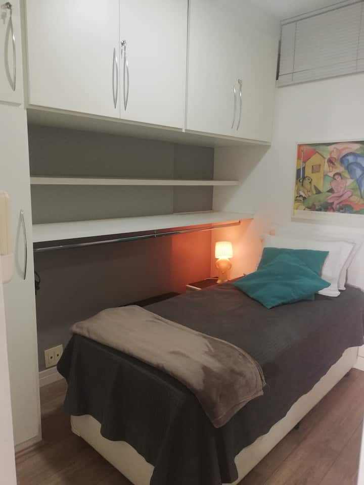 Chumba cha kulala cha 3 kitanda kimoja 0,88 x mita 1,90