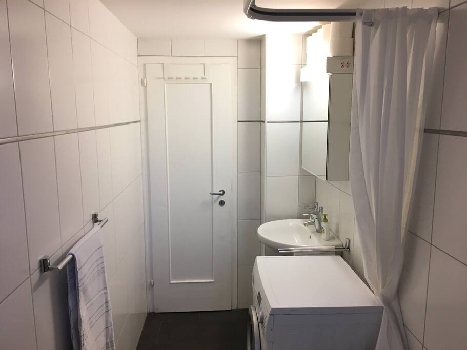 Including private washing machine and dryer