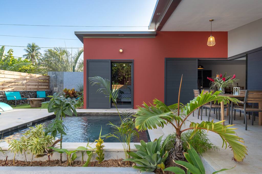 Villa Benjoin StPierre Piscine chauffée et mer Villas à louer à