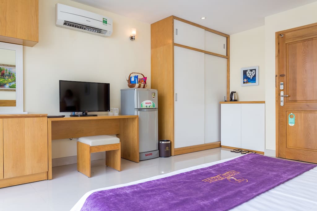 MARVELOUS Room # 402 in central D1