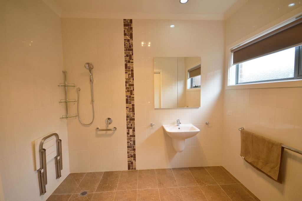 Ensuite