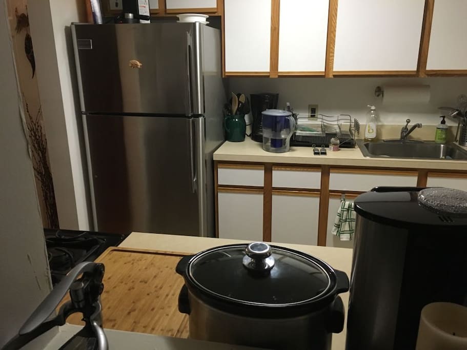 Look through to the kitchen