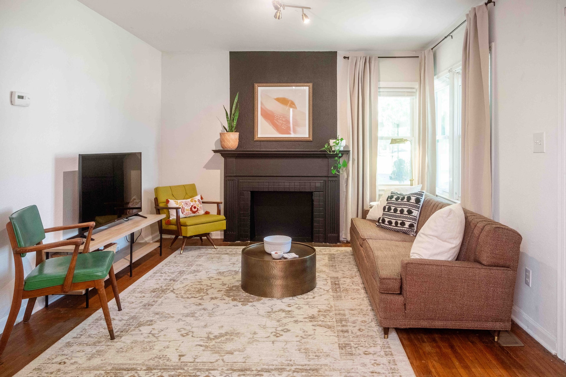 Cozy Home 5 Mins to Downtown | 2 Mins to Friends U