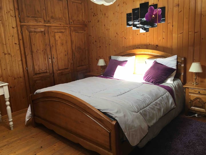 Chumba cha kulala 2 nd Etaga - kitanda 160 * 190 sentimita