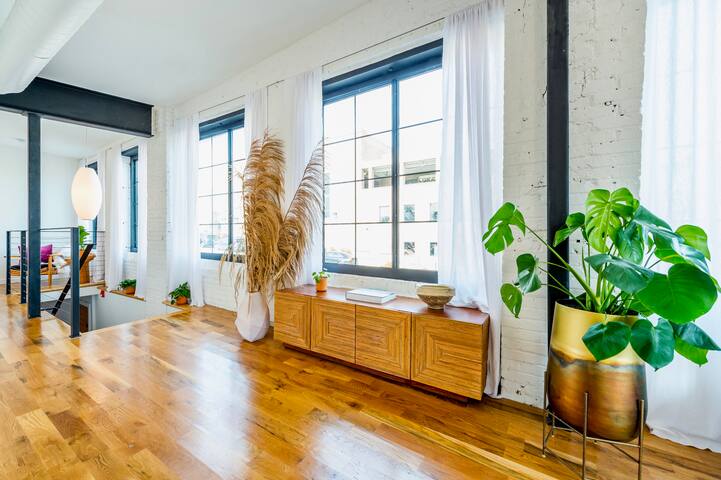 Wanderlust Lofts: The Sapphire (see also The Opal) gallery image 5