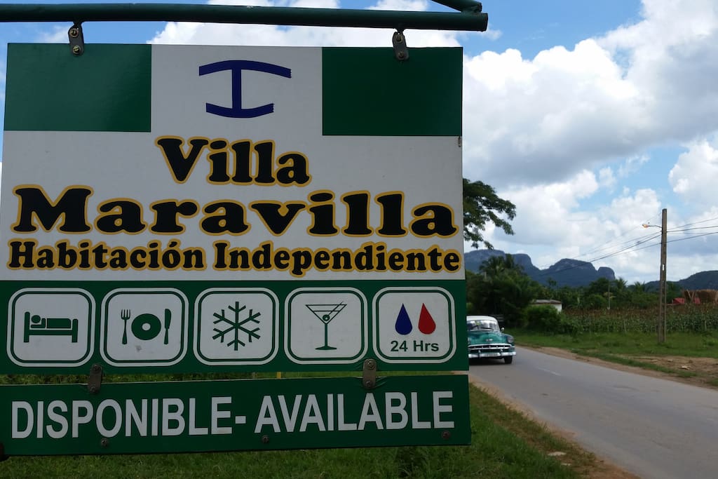 Cartel que anuncia la llegada a nuestro hogar