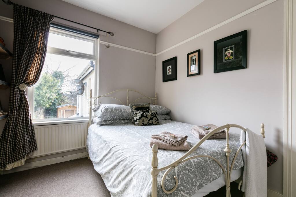 South facing double room.