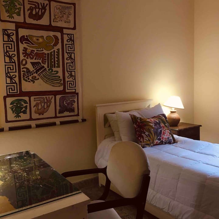 Chumba cha kulala # # Chumba cha kulala (Kitanda cha Majini) 