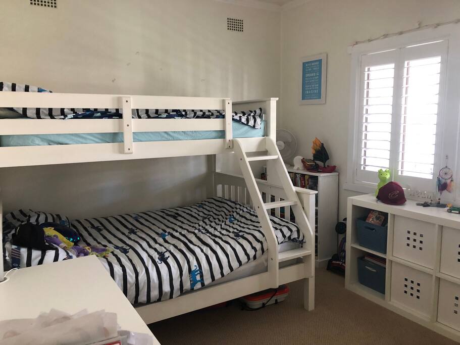 Kids bedroom, sleeps 3.