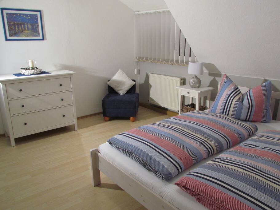 Schlafzimmer 1 (Doppelbett)