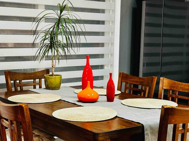 Kaval Park – Peaceful Urban Oasis gallery image 4