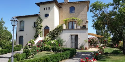 Full Estate in Montepulciano WiFi/Heated Pool incl