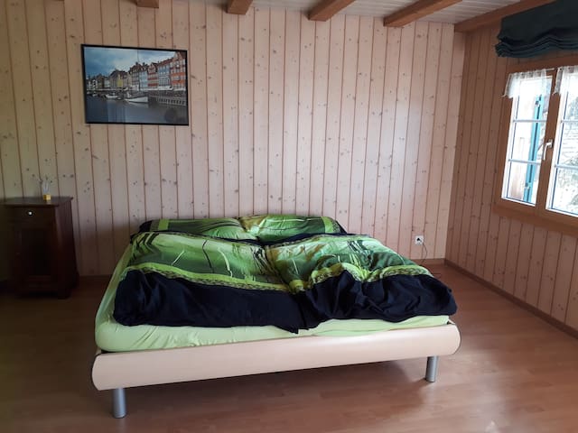 Privates Zimmer in Bauernhaus an idyllischer Lage