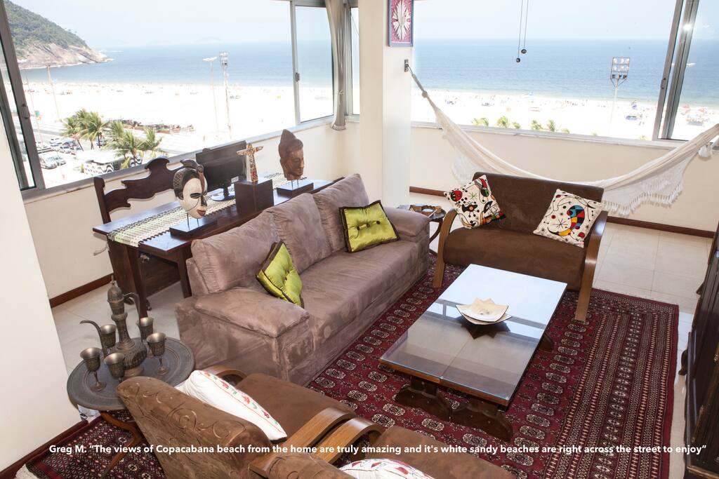 Apartment is a corner unit with frontal as well as lateral ocean views!
Vista do mar panoramica e lateral!