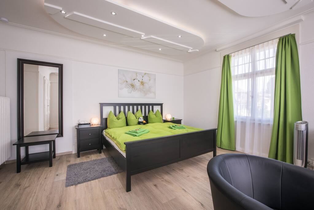 Deluxe Junior Suite, Bedroom