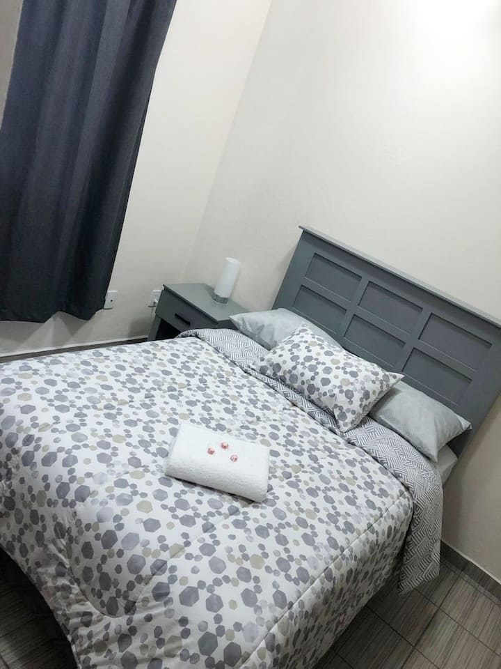 Recámara principal con baño completo