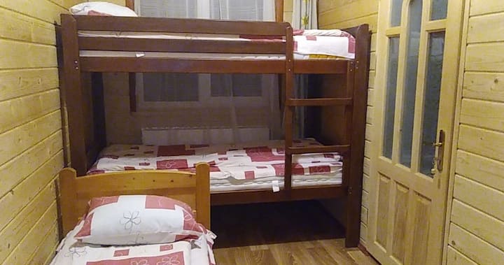 საძინებელი 3