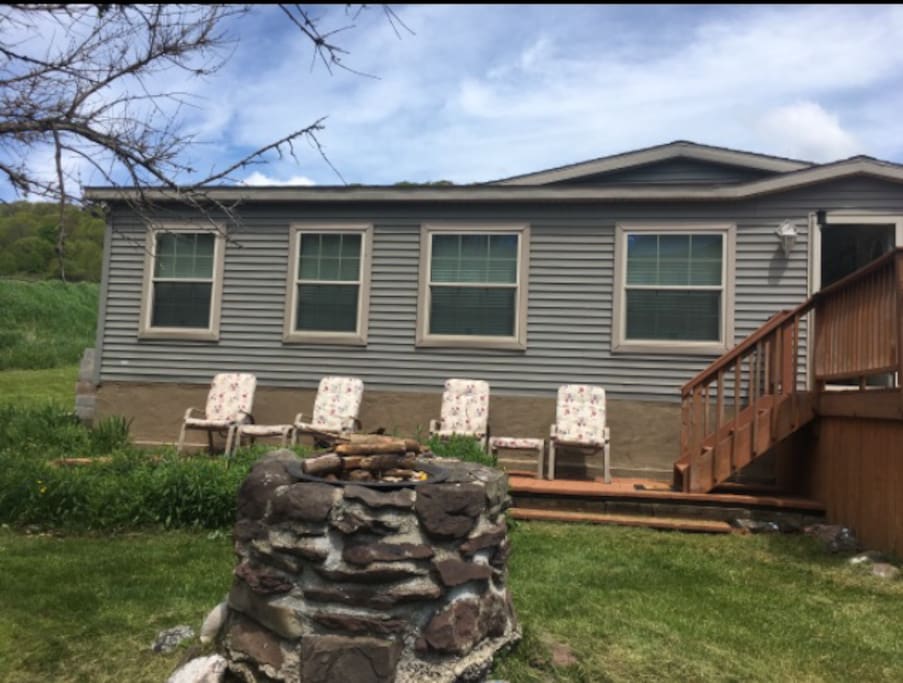 Lower front deck