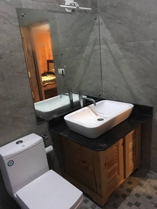 Master bedroom bathroom