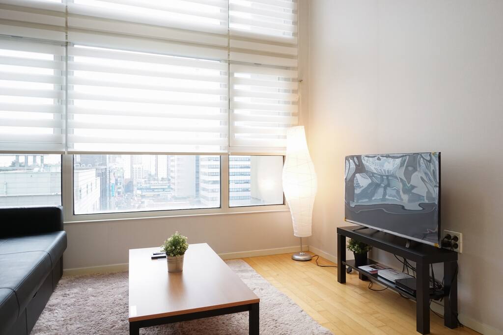 42 Inch UHD TV with Cable and High speed Internet