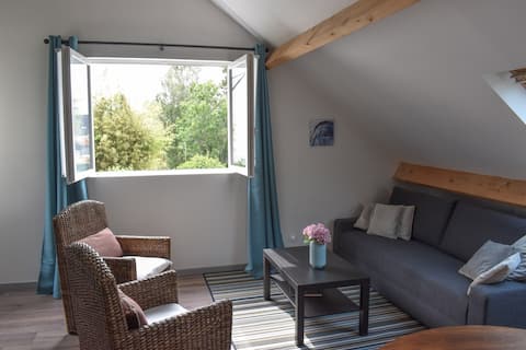 Top Airbnb: Charming studio with terrace! Near ramparts. in Guérande