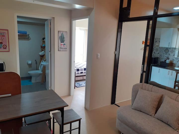 Dukie's Skyhigh Home - Iloilo City