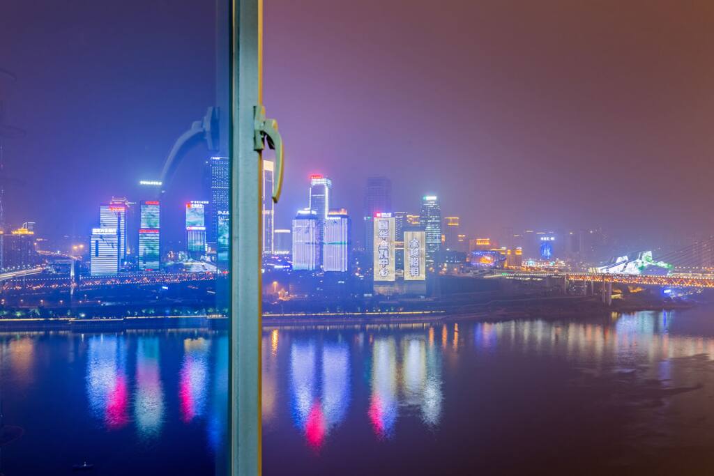 窗里窗外都是你的世界