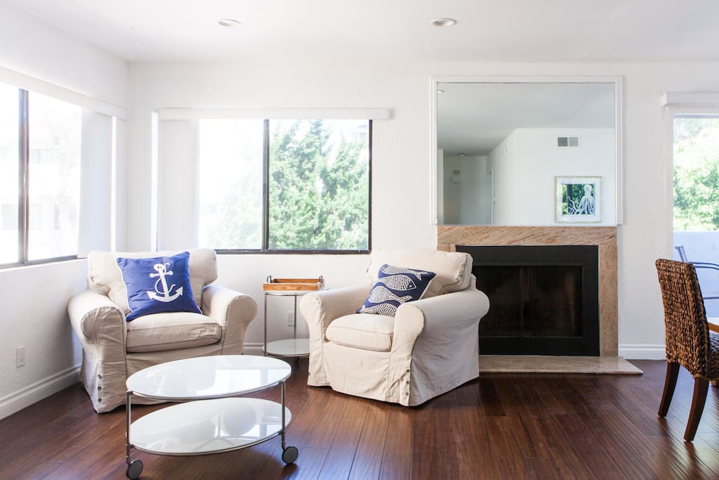 Living Room w/Fireplace