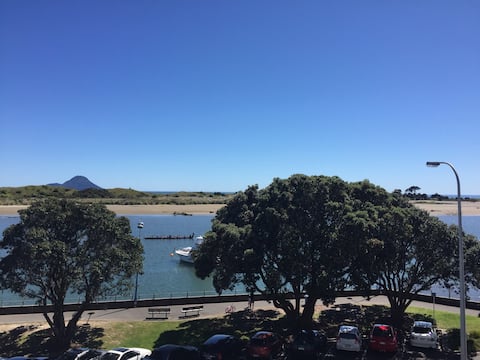 WARU Whakatane: Waterfront Apartment