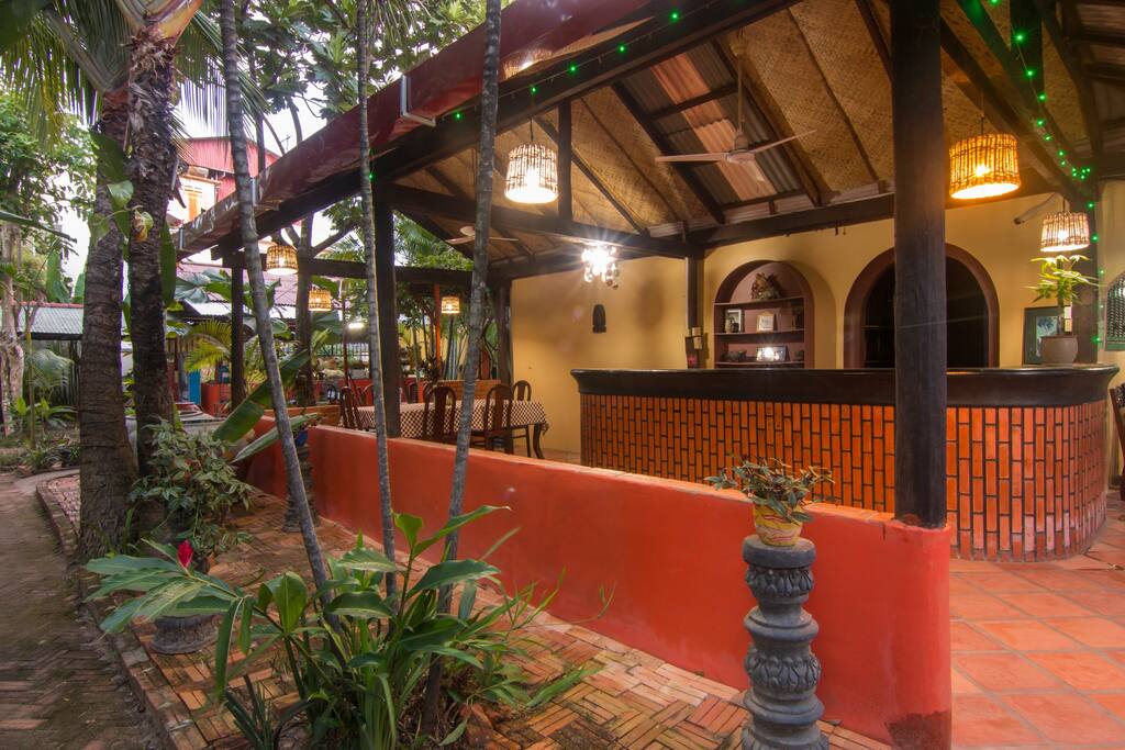 Resturent/Lobby