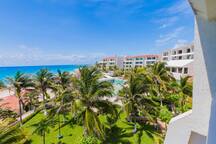 NEW ! Postcard perfect ocean view hotel zone