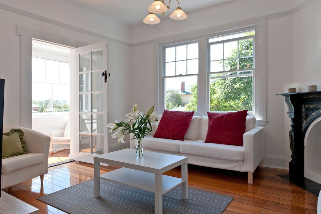 Comfy Lounge Room