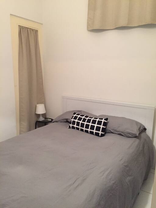 QUEEN bedroom with private bathroom directly from the room