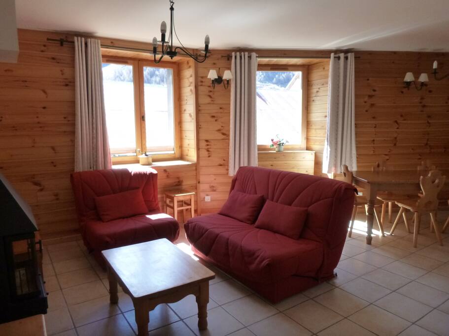 sitting and dining area
