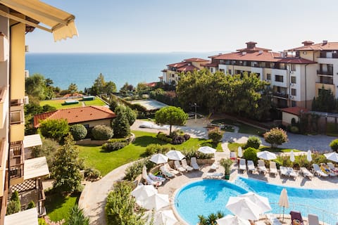 2 bedroom apartment in 5-start resort - Bulgaria