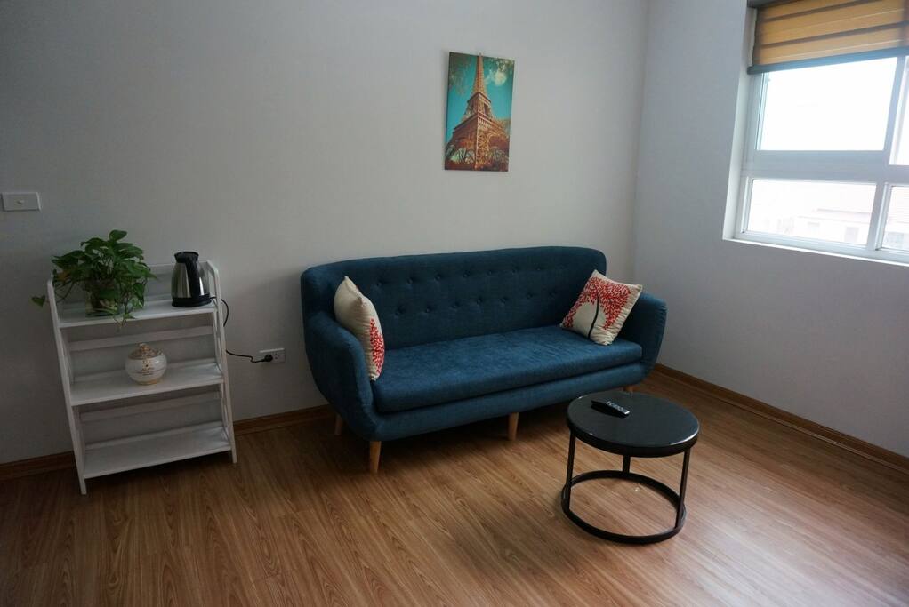 Living room with Smart TV, Netflix, Air conditioning