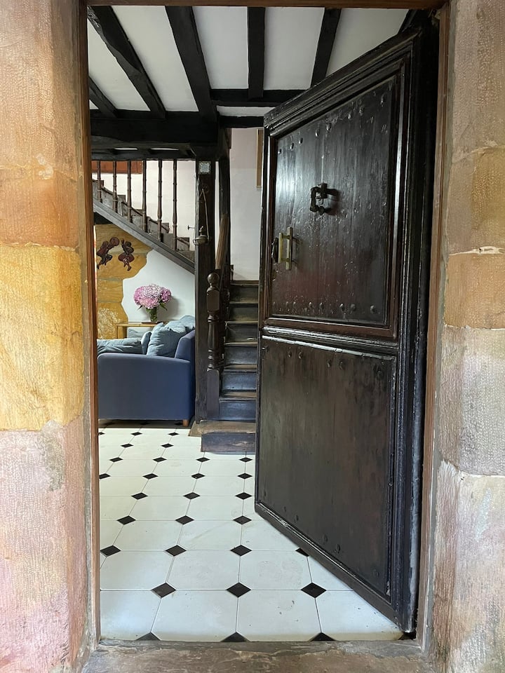 მისაღები ოთახი 2