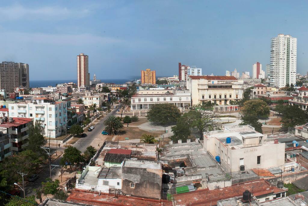 Vista lateral a la ciudad